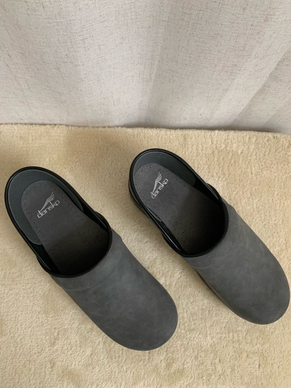 Dansko Women's Gray Slip-On Clogs NWT 42 Nordstrom Rack - Picture 2 of 7